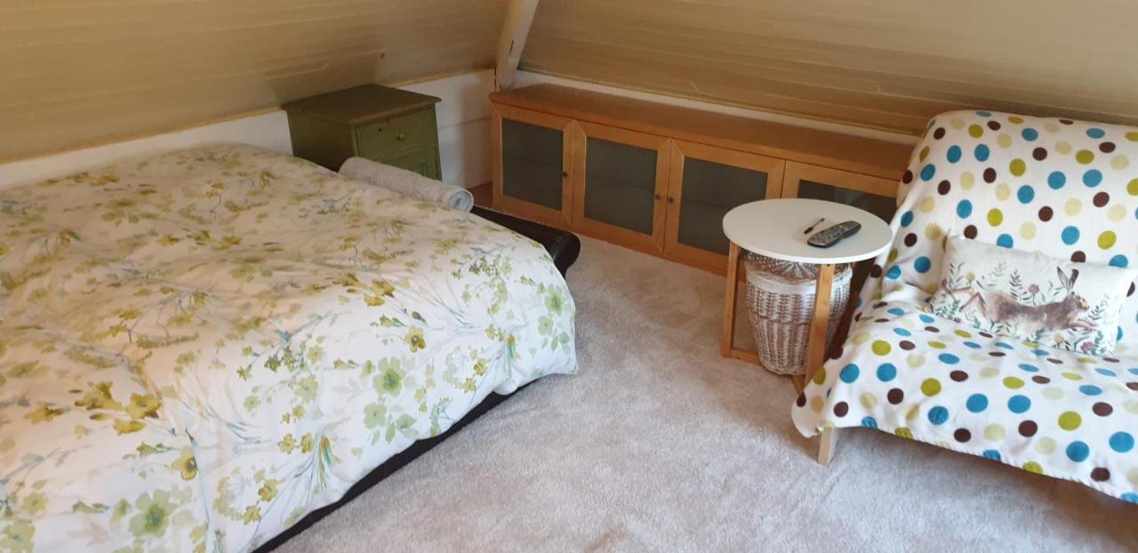 Le Studio Attic , Fridge Tv Microwave, Честер Екстер'єр фото